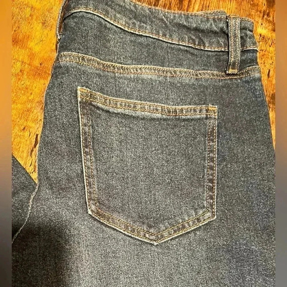 NOBO | juniors distressed bootleg jeans. Size: 13 - Picture 2 of 15